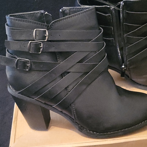 Size 11 Black Booties - Picture 2 of 2